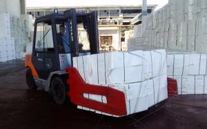 Efficient pulp bale handling with Auramo clamps